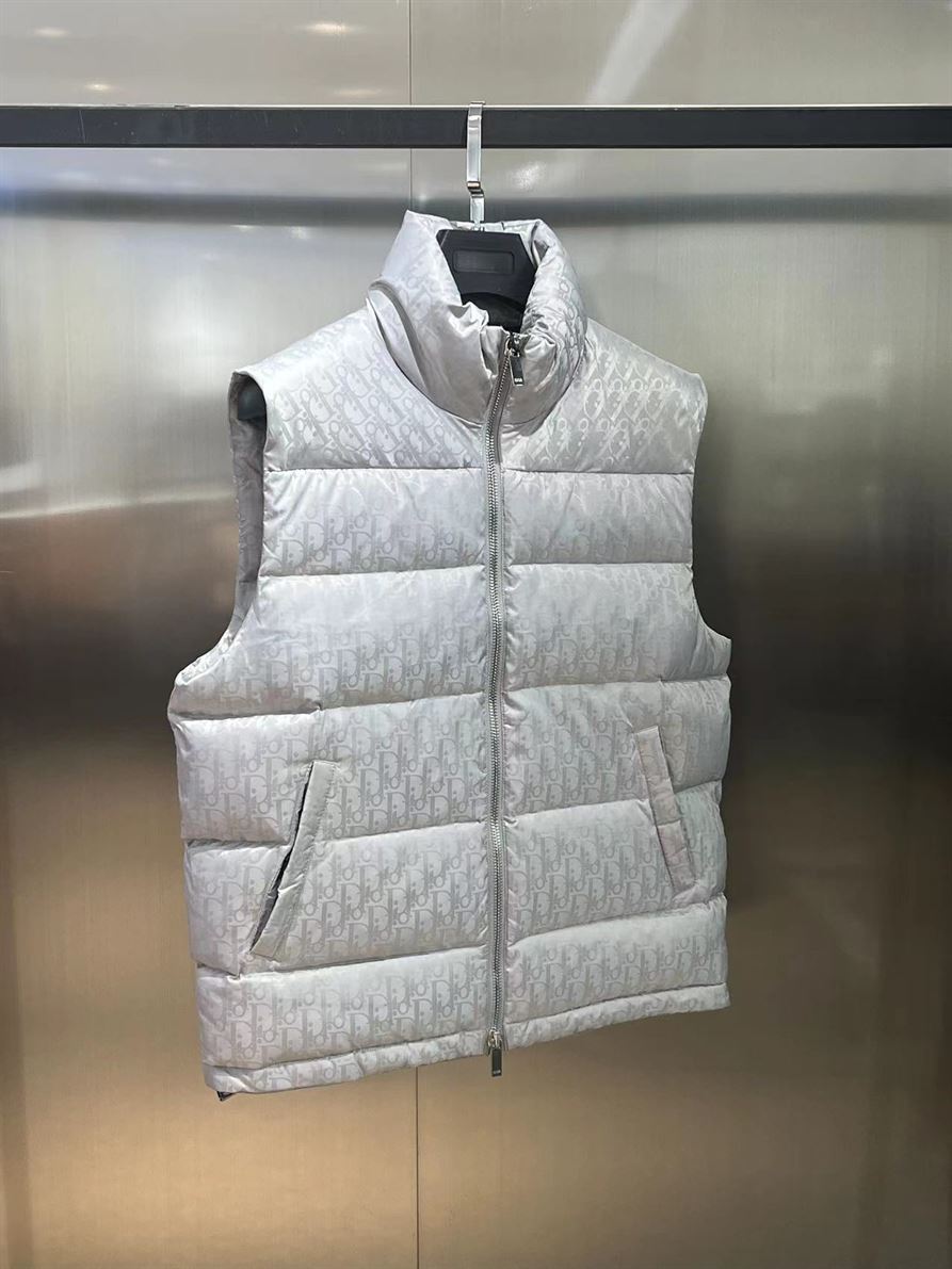 DIOR OBLIQUE SLEEVELESS DOWN JACKET – DRC015