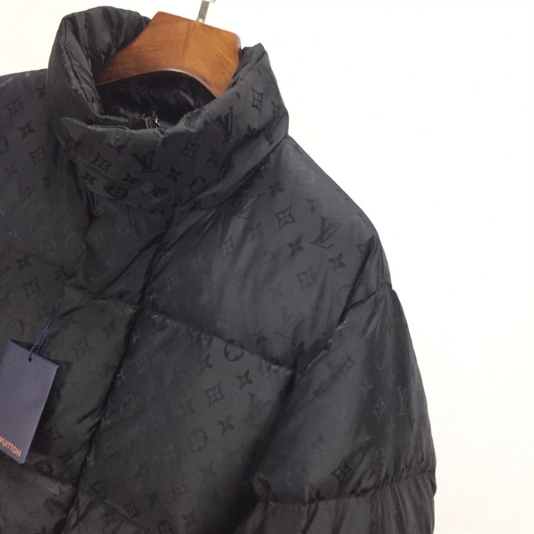 LOUIS VUITTON COAT – LVC012