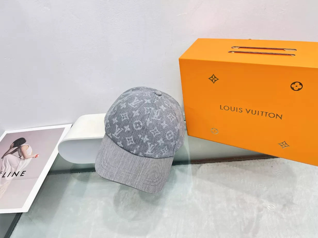 Louis Vuitton Caps – LVC032