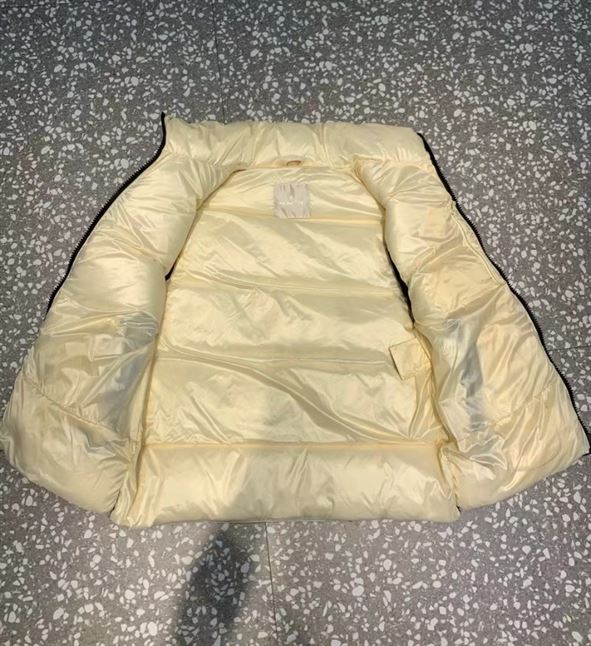 MONCLER SUMIDO DOWN VEST – MC021