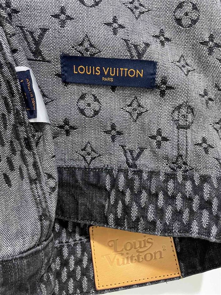 LOUIS VUITTON X NIGO GIANT DAMIER WAVES MNGM DENIM JACKET NOIR – LVC001