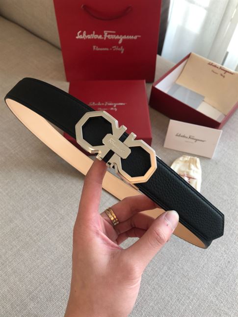 FERRAGAMO REVERSIBLE AND ADJUSTABLE GANCINI BELT – FB006