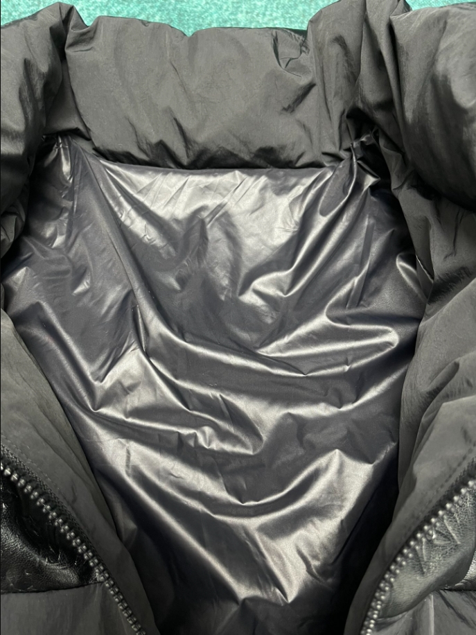 LOUIS VUITTON BLACK COAT – LVC043