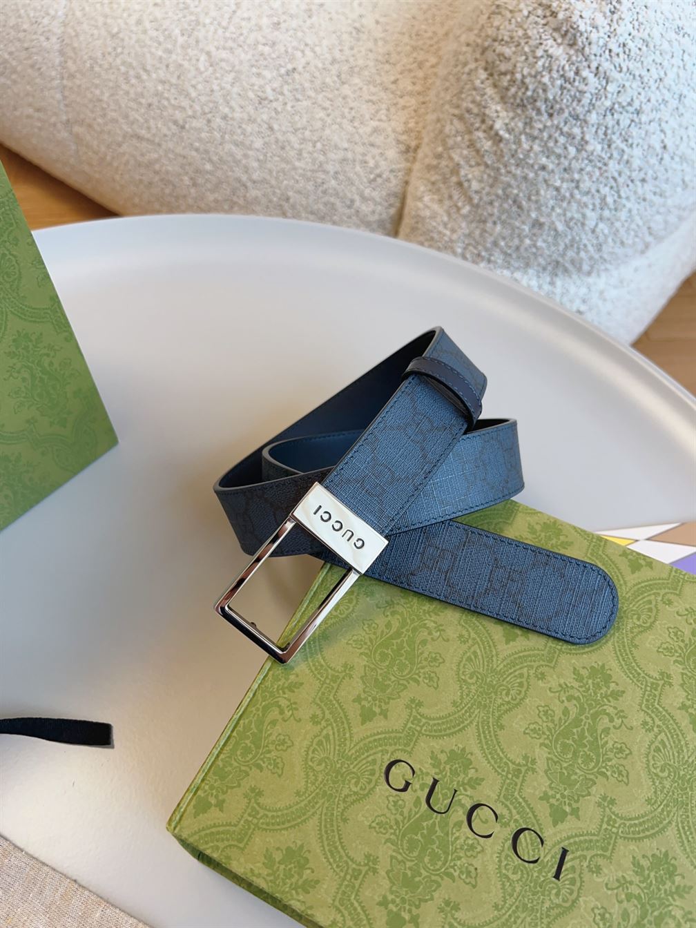 GUCCI GG BELT WITH RECTANGULAR BUCKLE – GB043