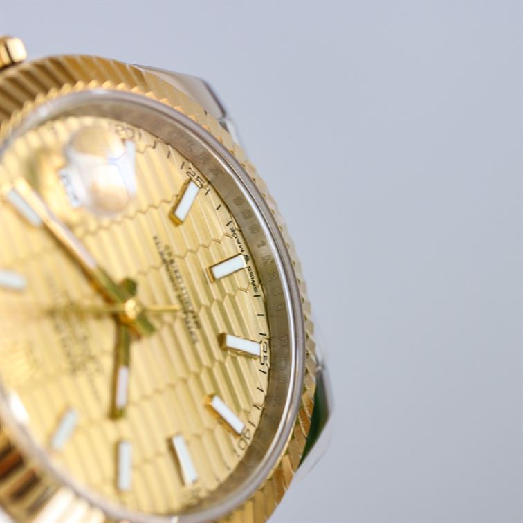 ROLEX OYSTER PERPETUAL DATEJUST – RL014