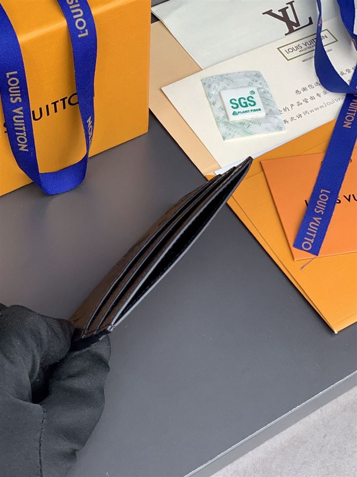 LOUIS VUITTON DOUBLE CARD HOLDER MONOGRAM SHADOW LEATHER – WLV018