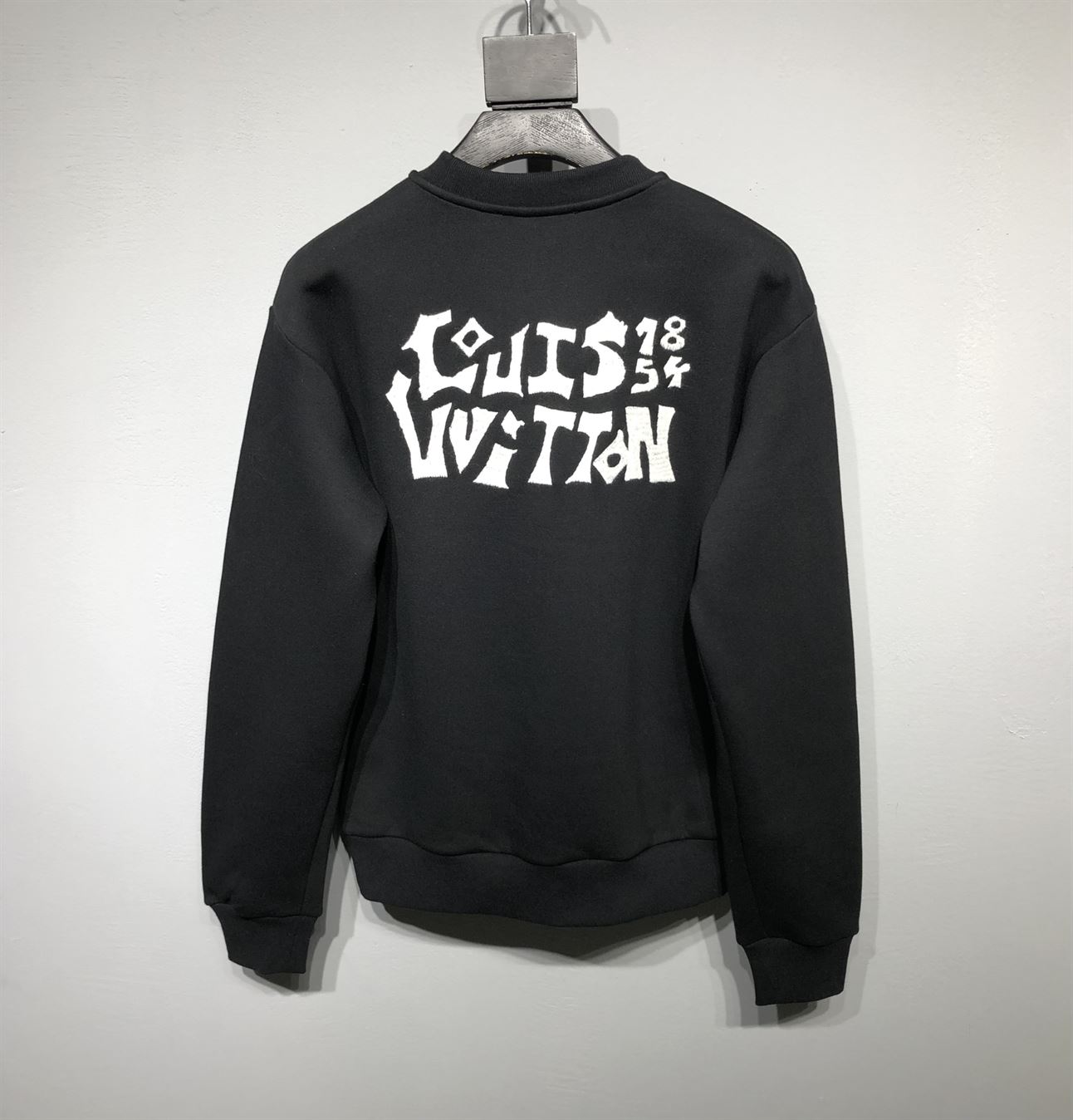 LOUIS VUITTON COMICS OWL PATCH CREWNECK – LVH033