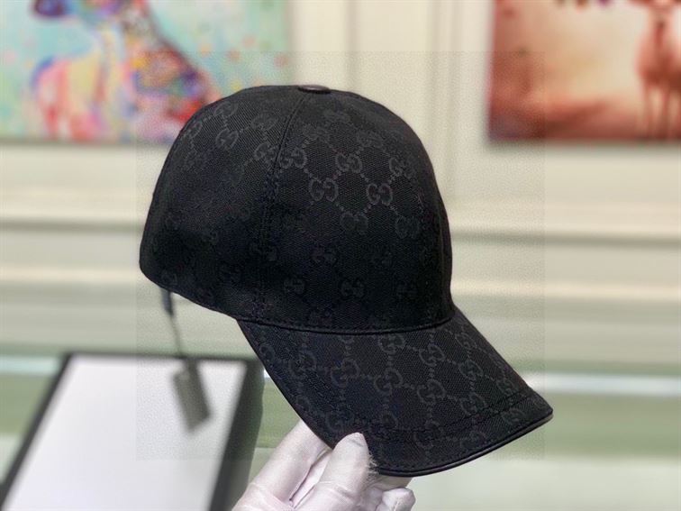 GUCCI GG CANVAS BASEBALL HAT – GH049