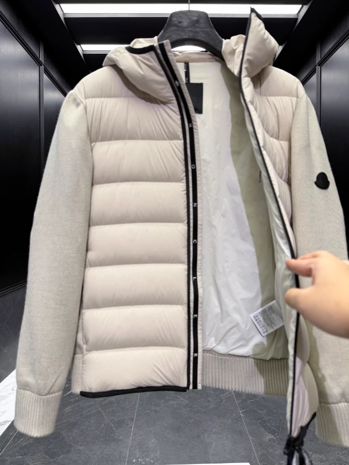 Moncler Cardigan Tricot – MC152