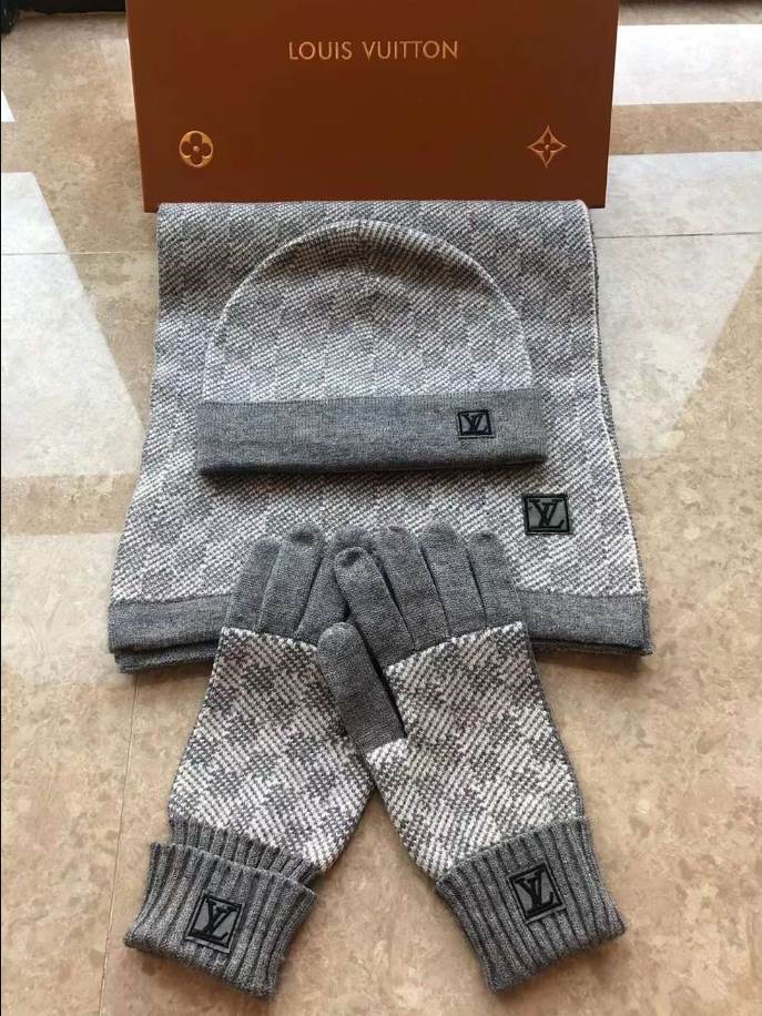 Louis Vuitton Beanie Monogram Grey Hats – LVC015