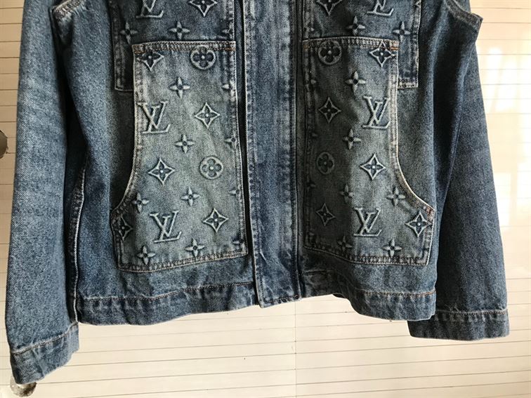 LOUIS VUITTON MONOGRAM DENIM JACKET – LVC040