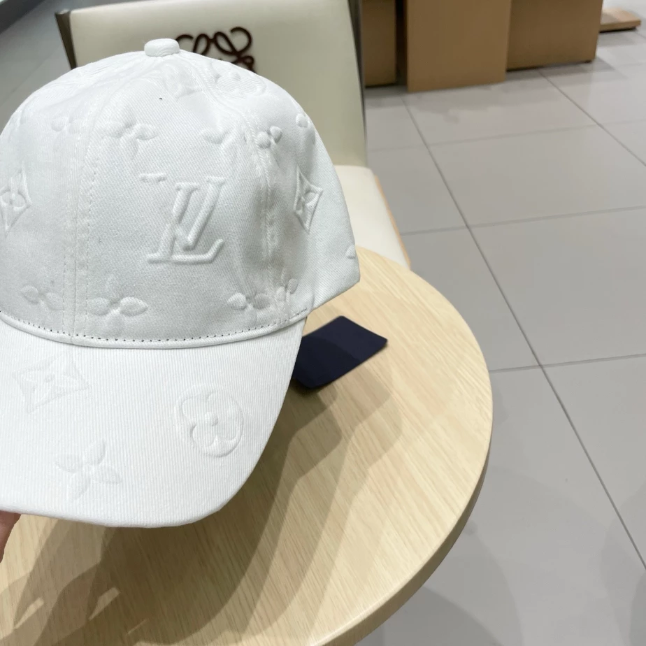 Louis Vuitton Caps – LVC027