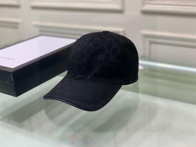 GUCCI GG CANVAS BASEBALL HAT – GH049