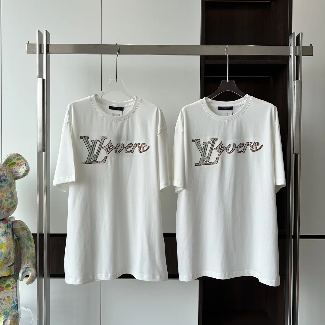 MBROIDERED SHORT SLEEVED T-SHIRT – LVTS120