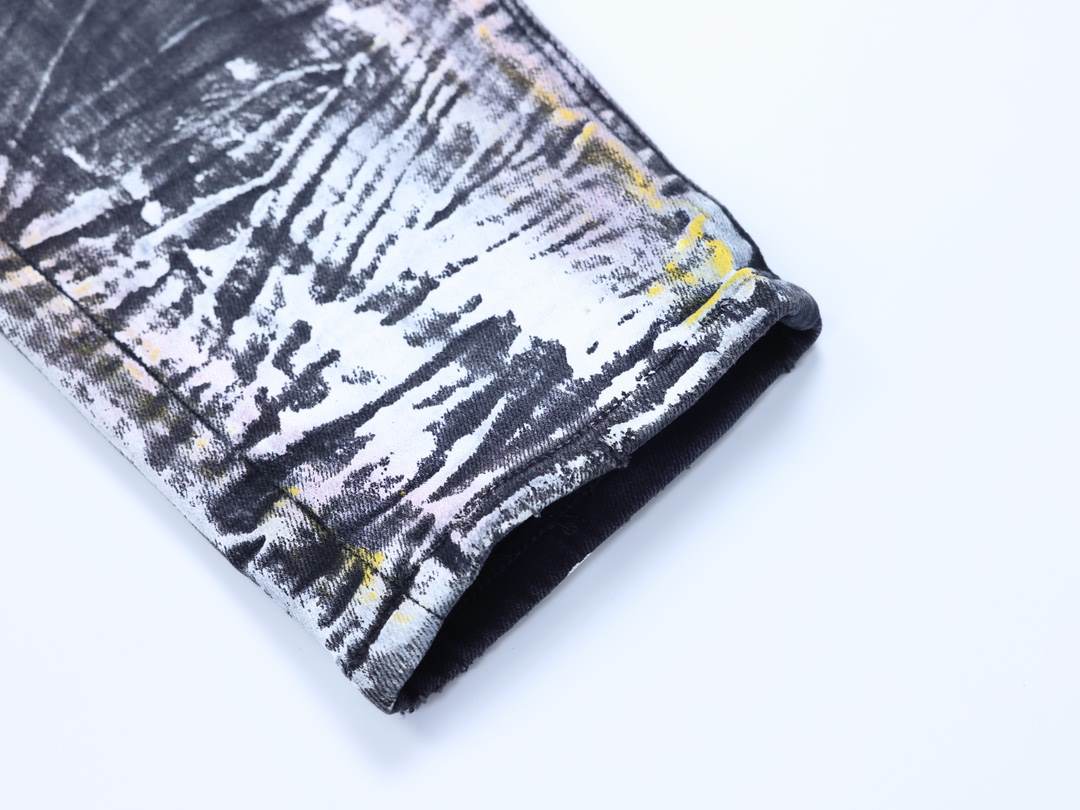 Amiri Paint Splatter Distressed Black Jeans – AMIJ045