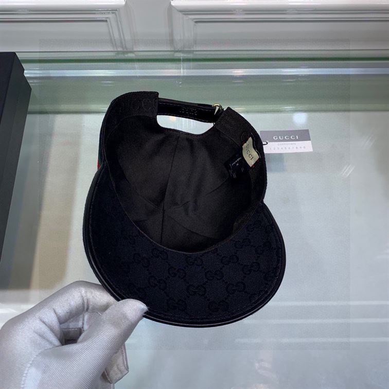 GUCCI GG CANVAS BASEBALL HAT – GH071