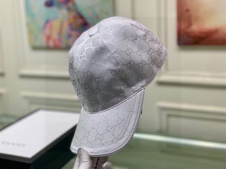 GUCCI GG CANVAS BASEBALL HAT – GH046