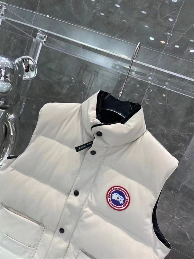 CANADA GOOSE FREESTYLE QUILTED ARTIC-TECH GILET – CN10