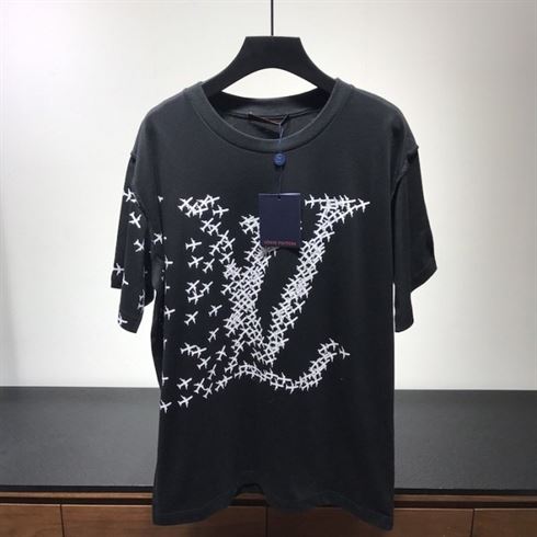 LOUIS VUITTON LV PLANES PRINTED T-SHIRT BLACK – LVTS029