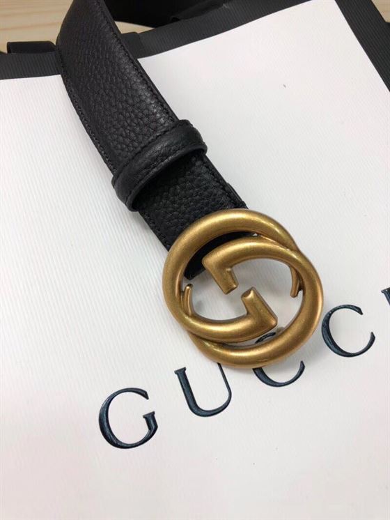 GUCCI MEN’S INTERLOCKING GG REVERSIBLE LEATHER BELT – GB020