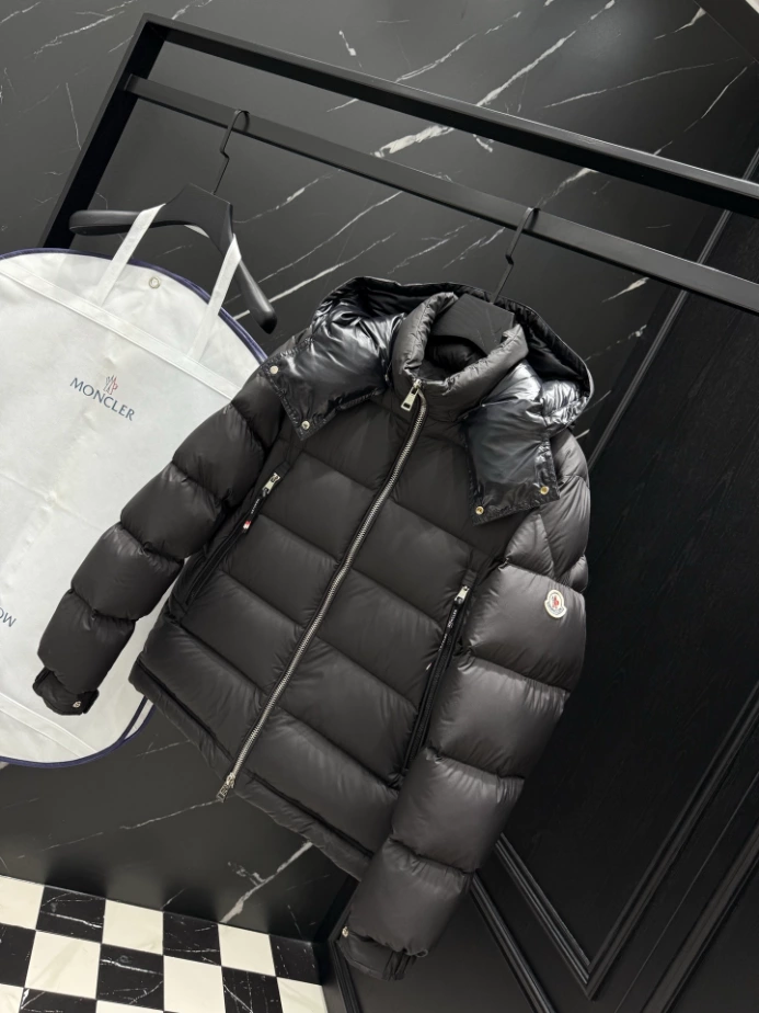 Moncler Jacket – MC149