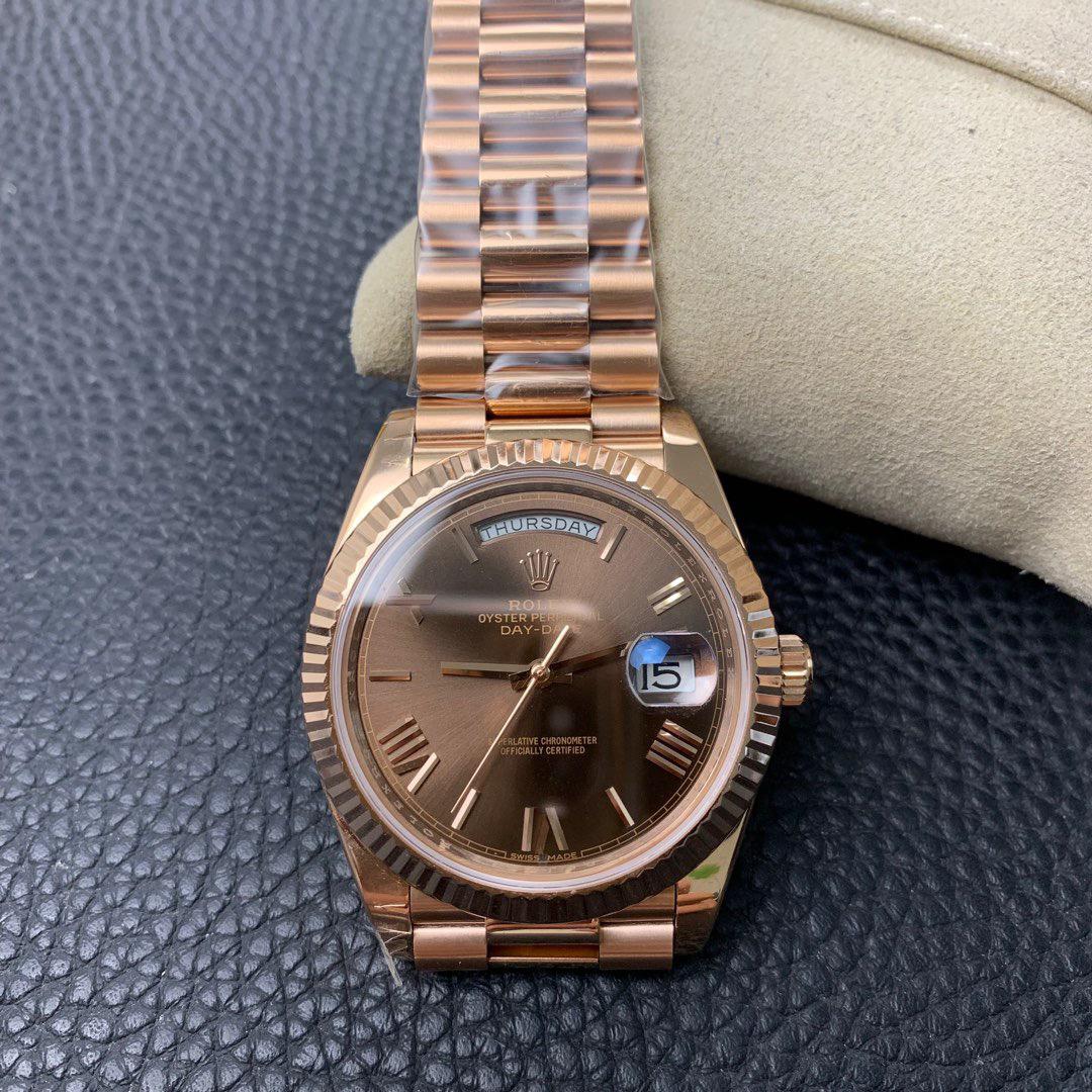 Rolex Oyster, Everose gold