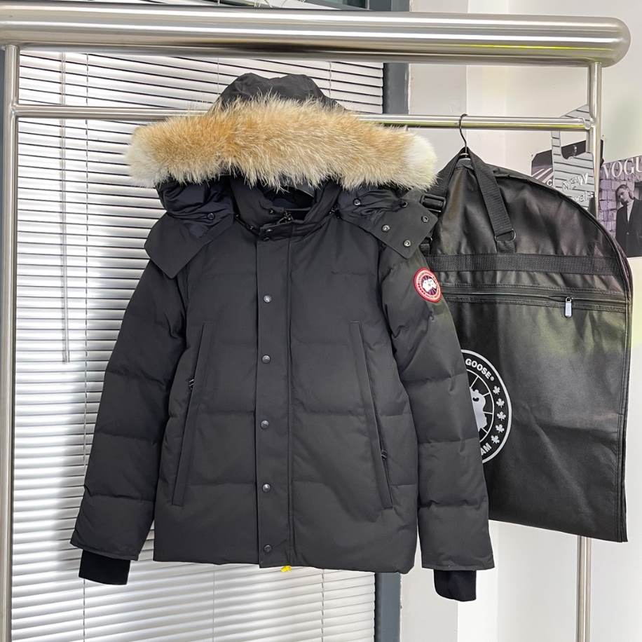 Canada Goose Black Wyndham Parka Jacket – CN37