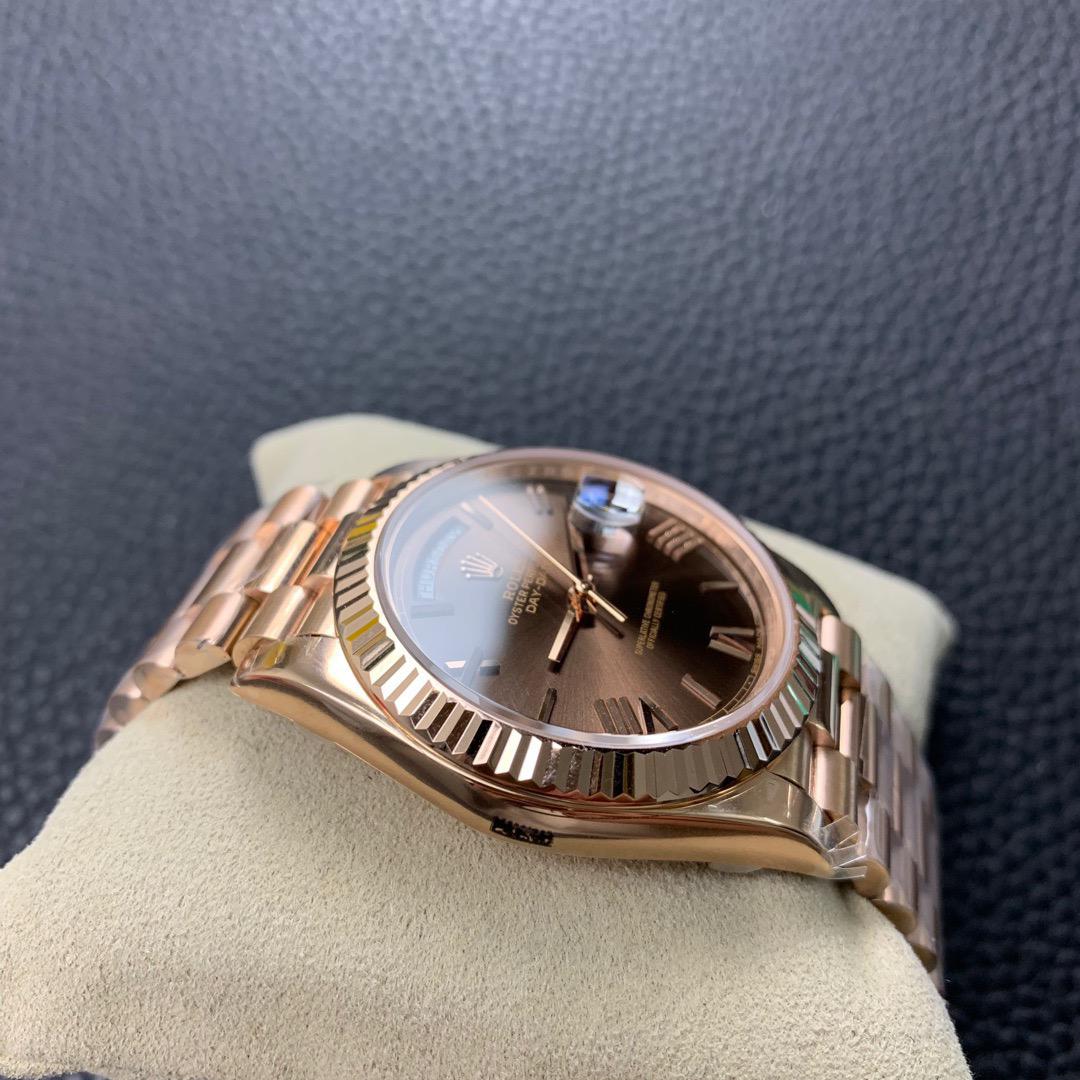Rolex Oyster, Everose gold