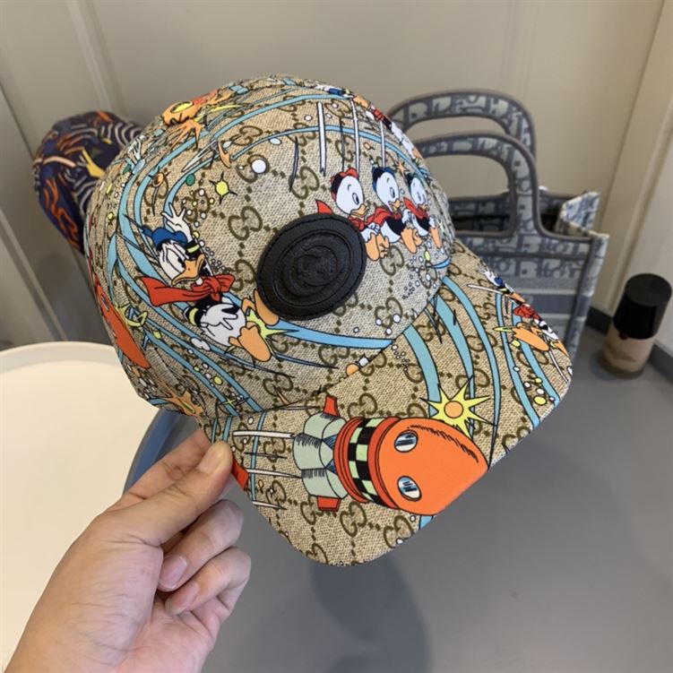 GUCCI GG CANVAS BASEBALL HAT – GH147