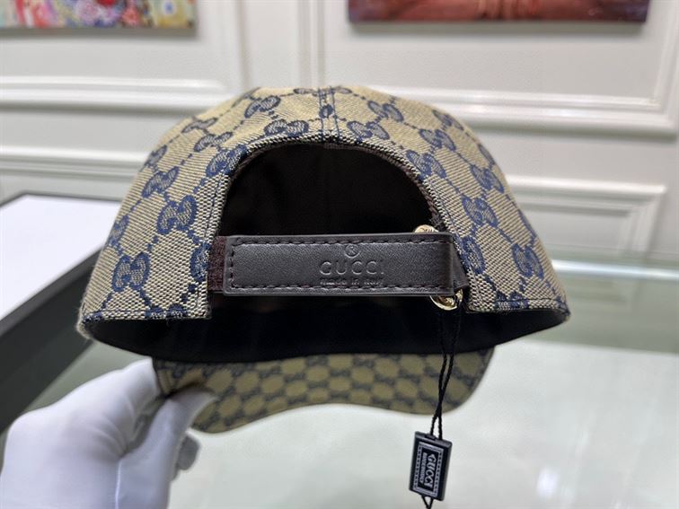 GUCCI GG CANVAS BASEBALL HAT – GH031