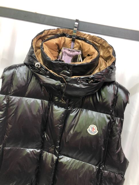 MONCLER LUZULE DOWN GILET – MC061