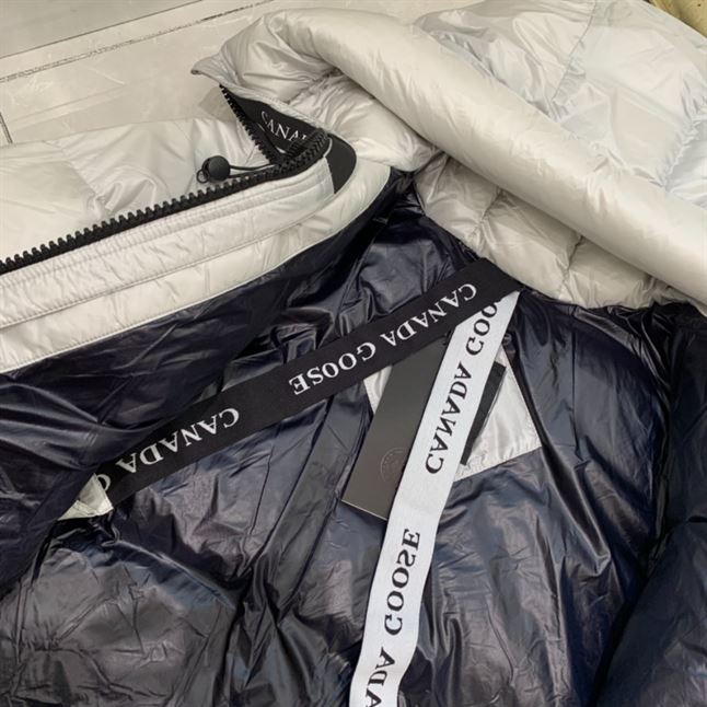 CANADA GOOSE CROFTON PUFFER BLACK LABEL – CN25