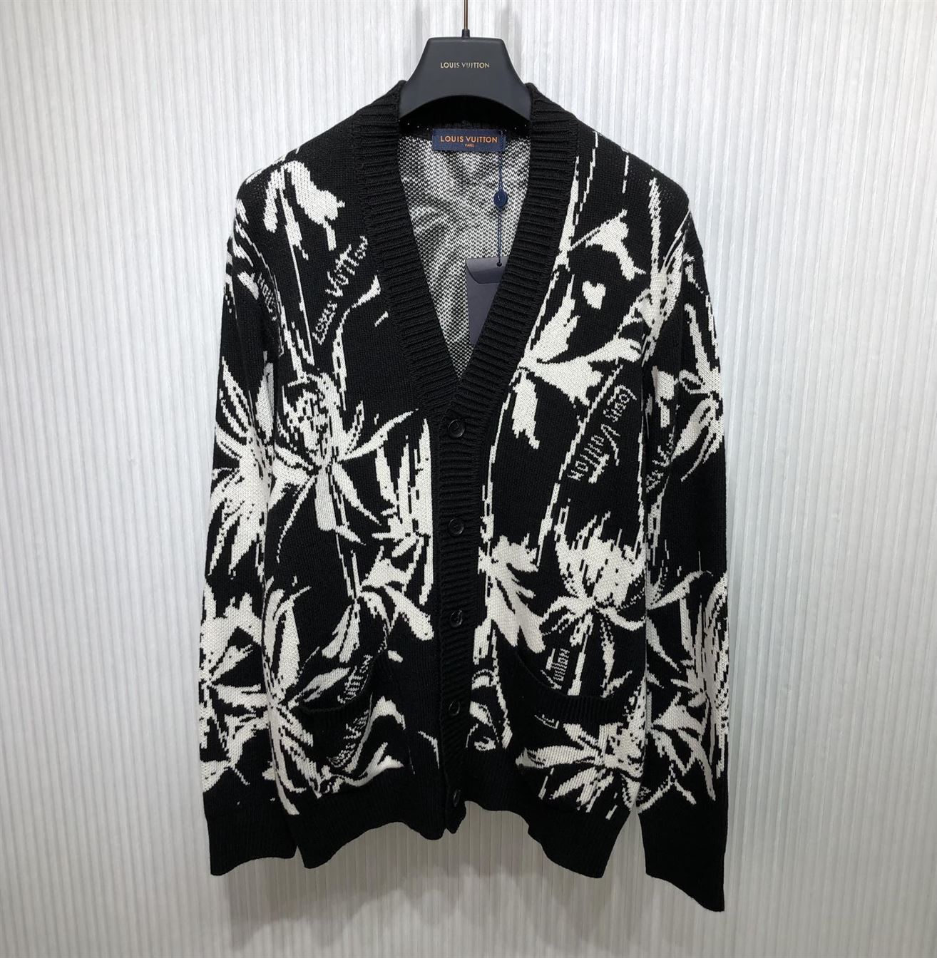 LOUIS VUITTON THISTLE JACQUARD CARDIGAN – LVH049