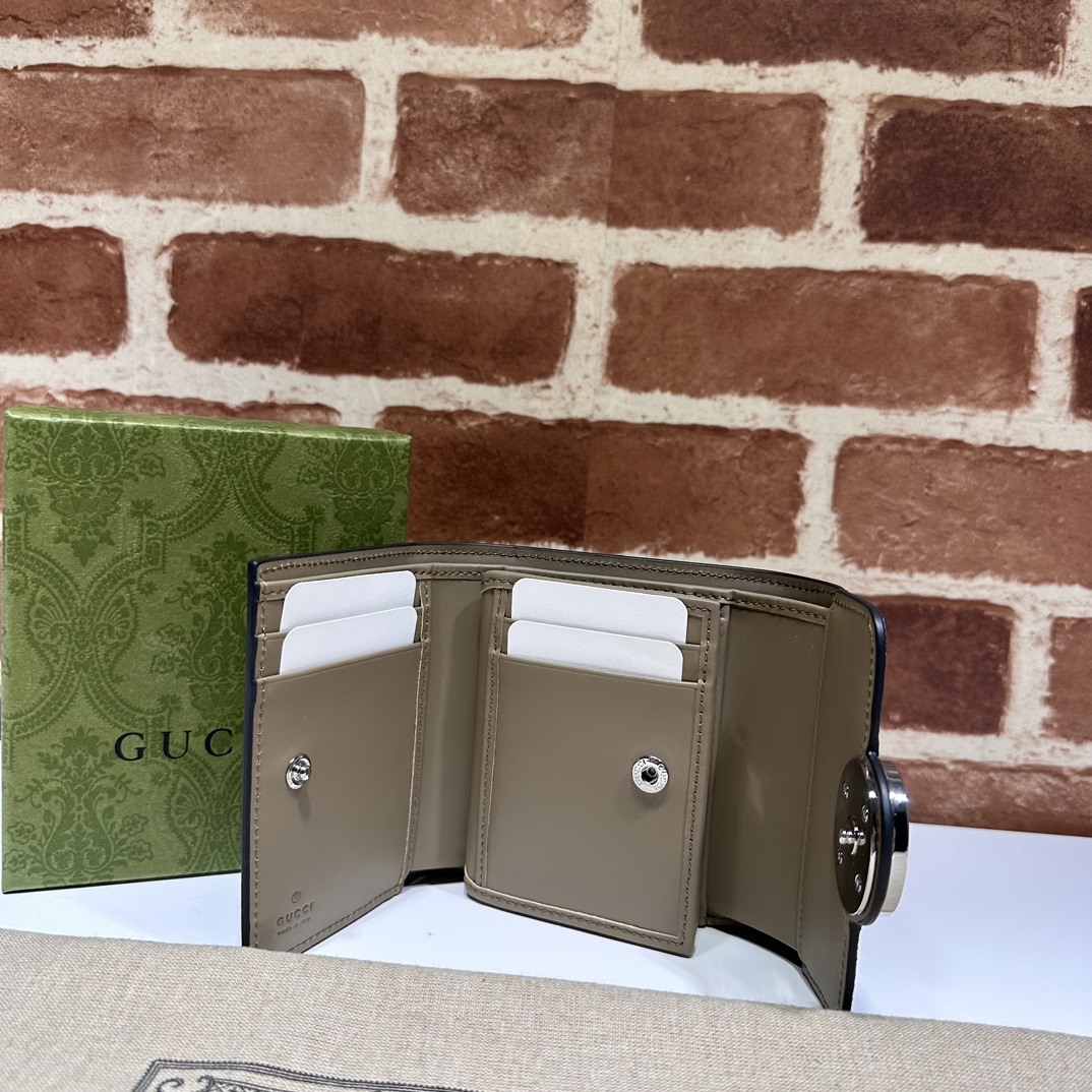 GUCCI GG SUPREME TRIFOLD WALLET CANVAS – WLG017