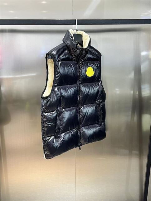 MONCLER SUMIDO DOWN VEST – MC021