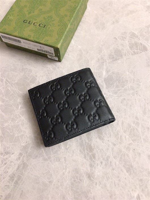 GUCCI GUCCISSIMA BI-FOLD WALLET – WLG005