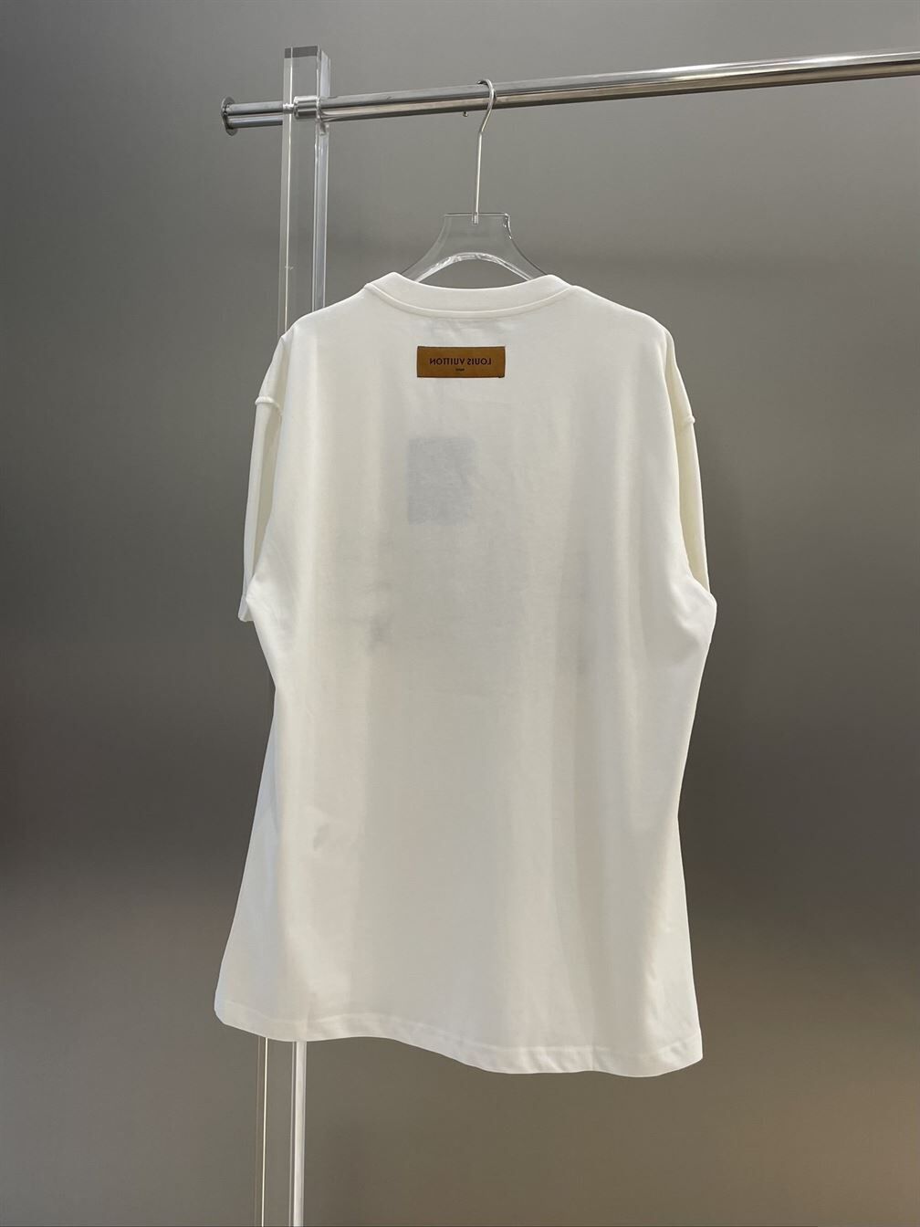 LOUIS VUITTON SIGNATURE PRINT T-SHIRT – LVTS046