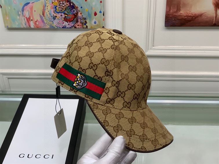 GUCCI GG CANVAS BASEBALL HAT – GH112
