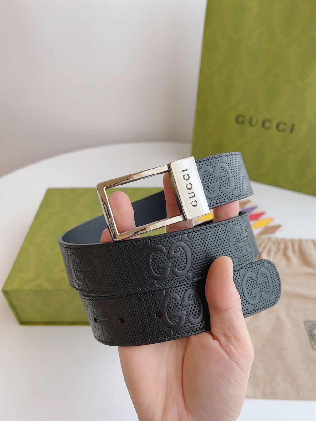 GUCCI GG BELT WITH RECTANGULAR BUCKLE – GB044