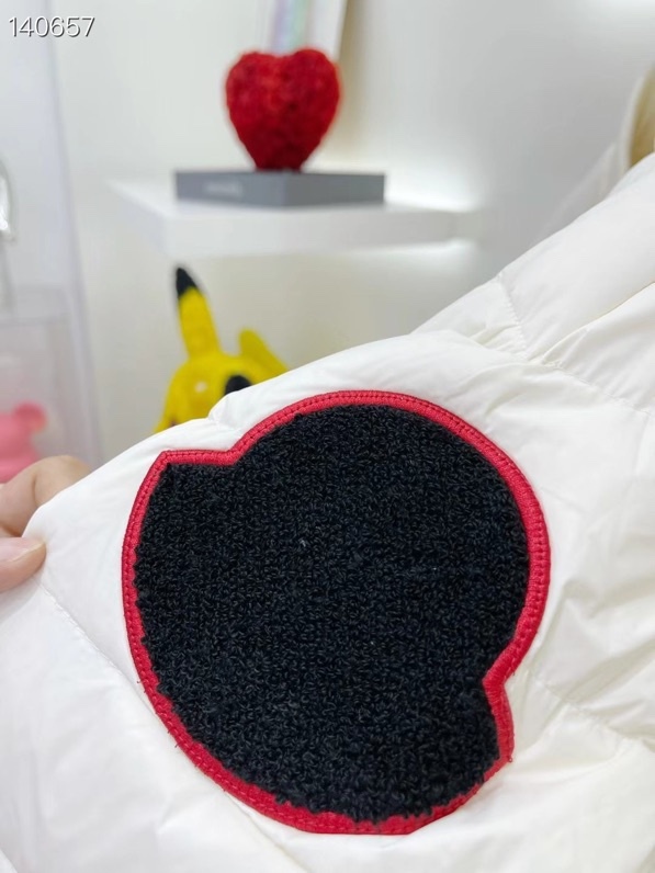 MONCLER JACKET – MC111