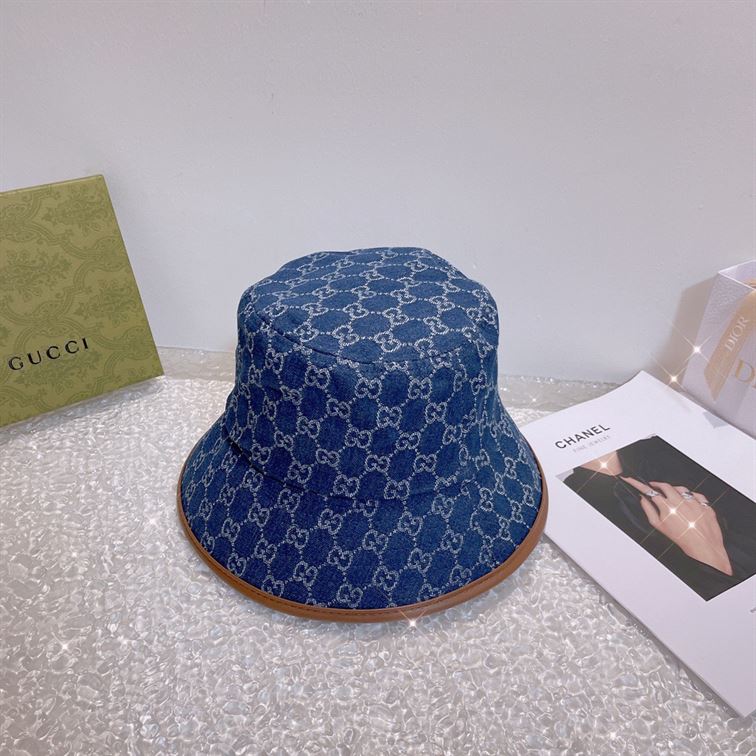 GUCCI GG CANVAS BUCKET HAT – GH040