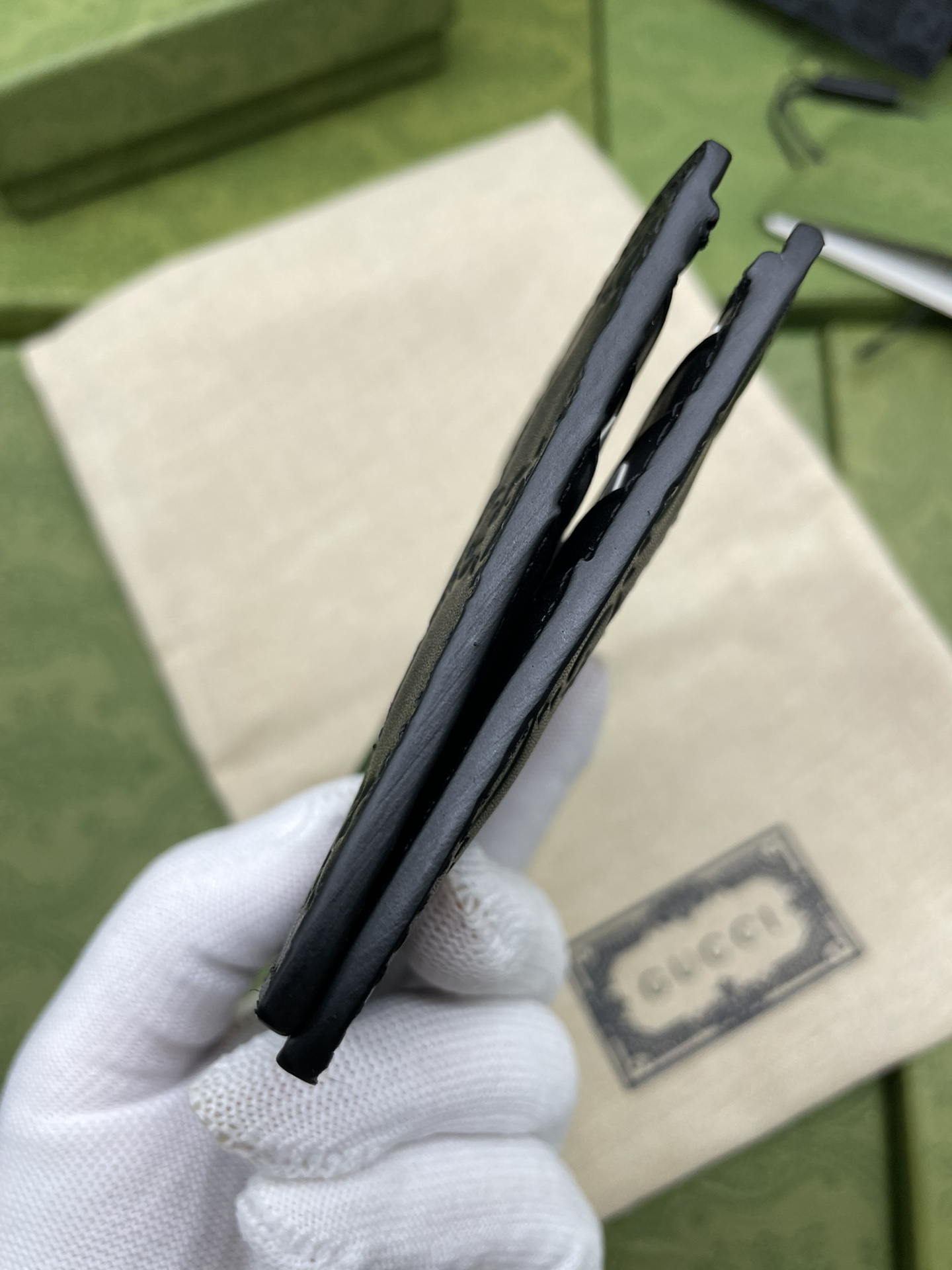 GUCCI BIFOLD GG SUPREME WEB BLACK WALLET – WLG052