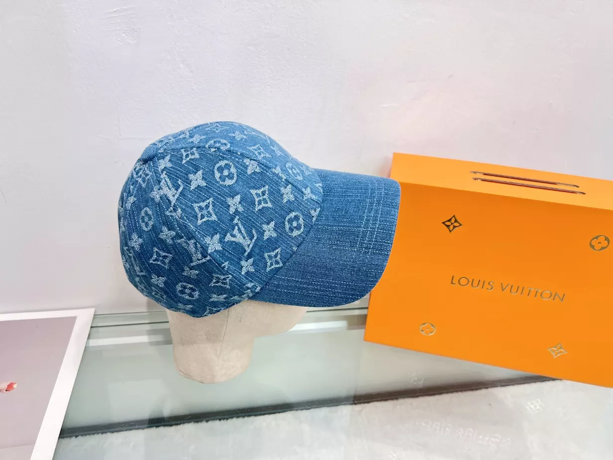 Louis Vuitton Caps – LVC031
