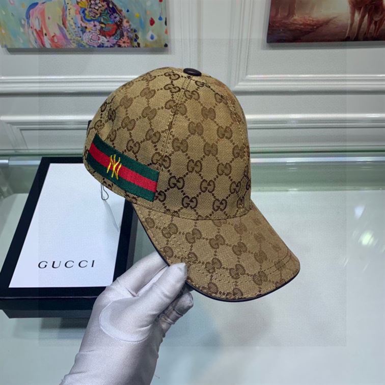 GUCCI GG CANVAS BASEBALL HAT – GH067