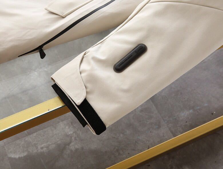 MONCLER COAT – MC135