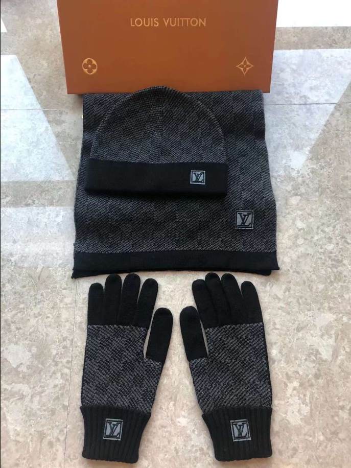 Louis Vuitton Beanie Monogram Grey Hats – LVC015