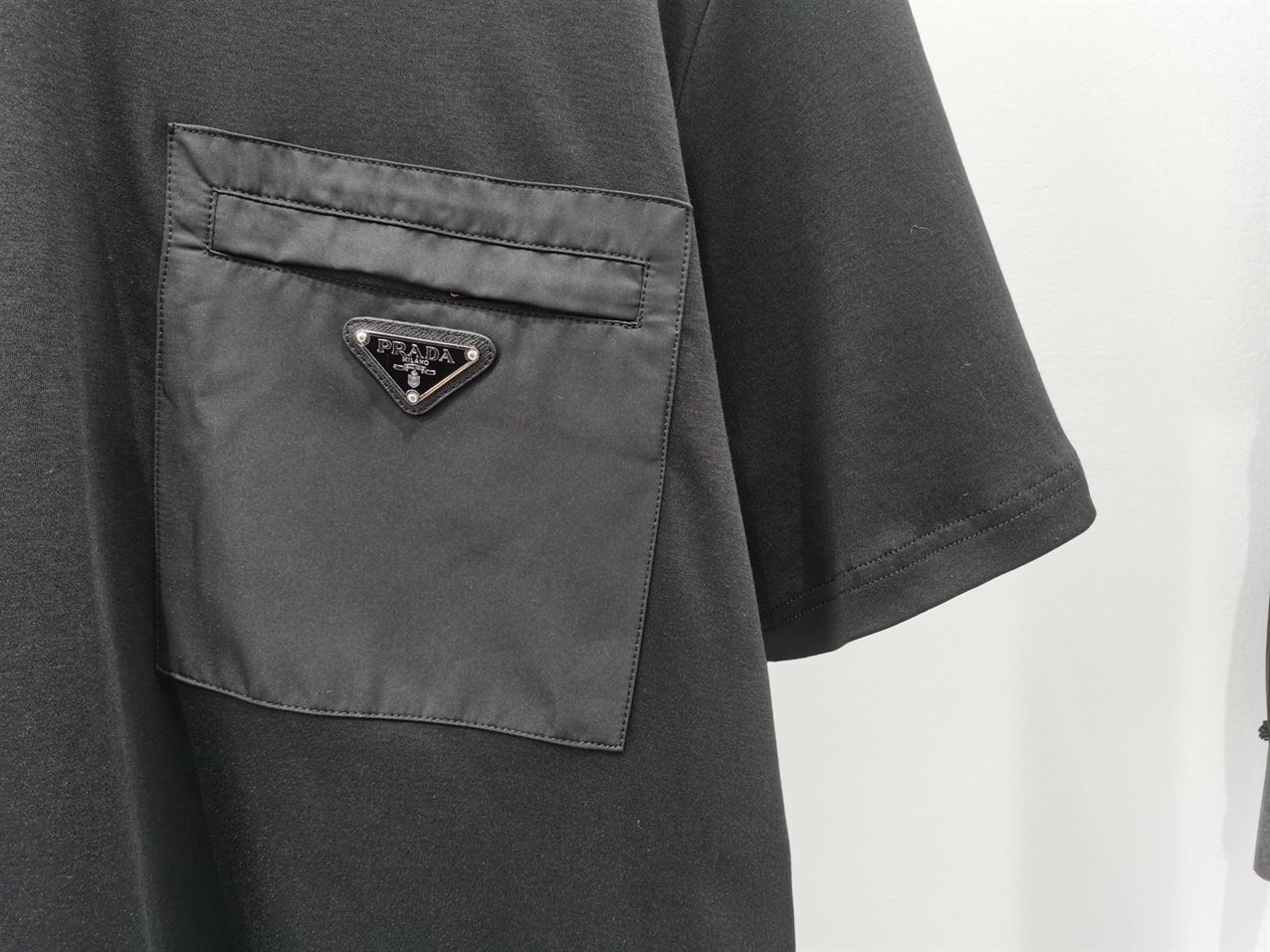 PRADA RE-NYLON AND JERSEY T-SHIRT – PT007