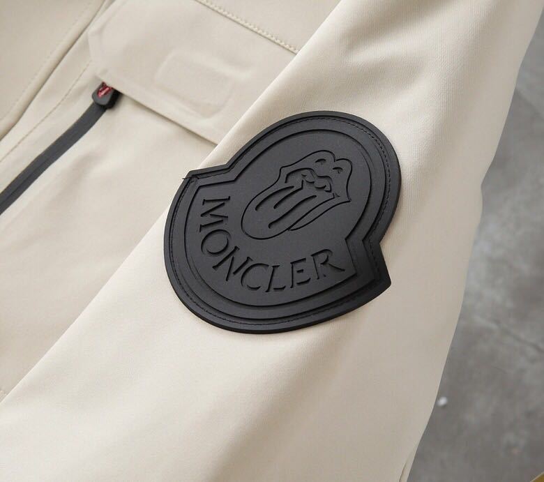 MONCLER COAT – MC129