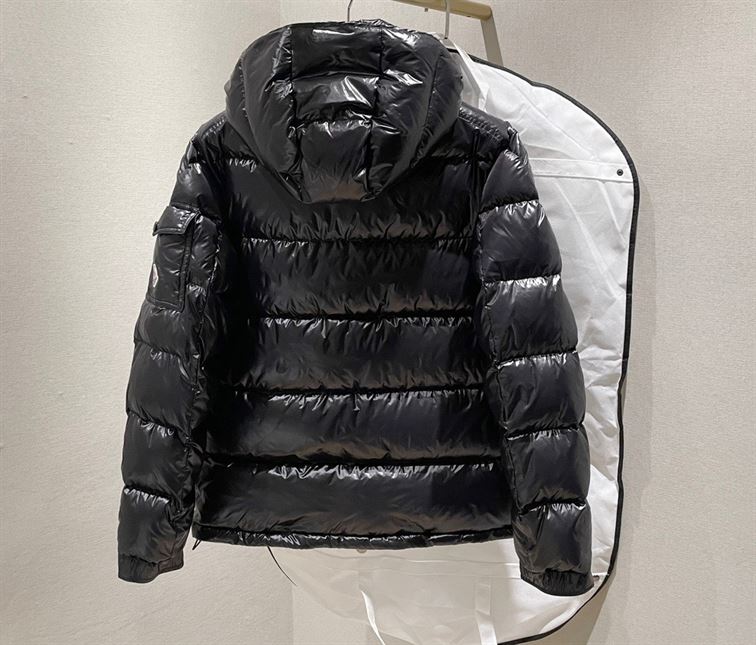 MONCLER COAT FOR MEN – MC009
