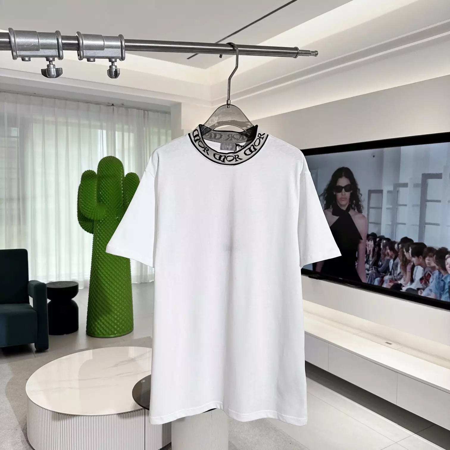 DIOR x LEWIS HAMILTON T-SHIRT, RELAXED FIT WHITE COTTON JERSEY – DOT035